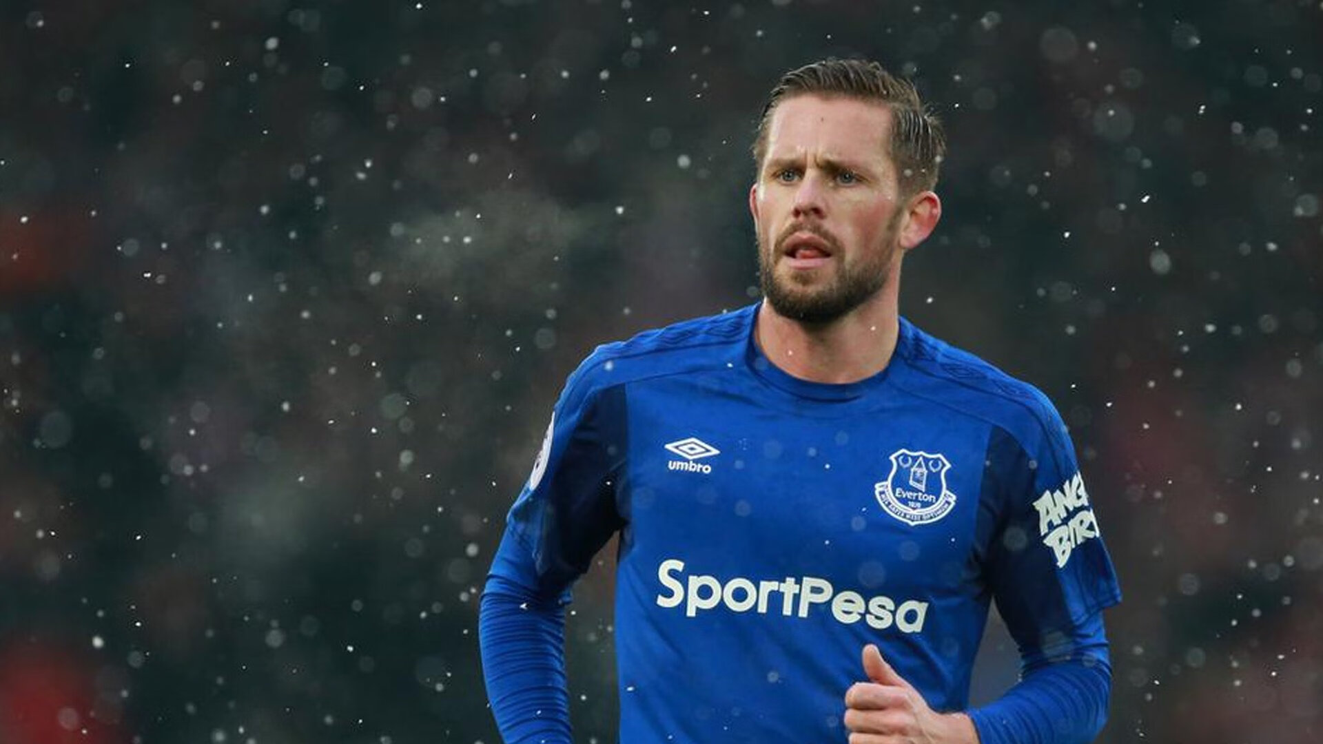 英超赛季中期体能衰减趋势与恢复干预效果评估，英超强度