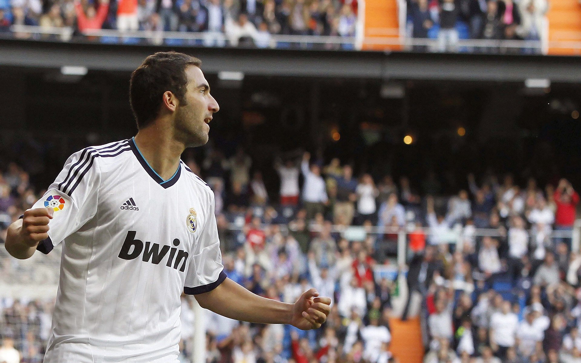 英超赛季中期体能衰减趋势与恢复干预效果评估，英超身体素质